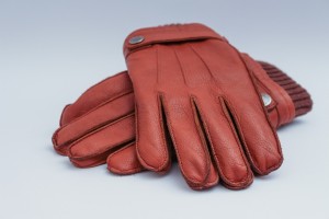 mens-leather-gloves-1194450_1280