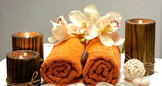 Le massage à la bougie, l’éveil des sens